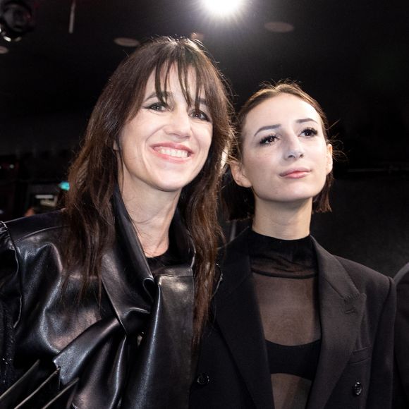 Charlotte Gainsbourg et sa fille Alice Attal - Arrivées à la 48ème cérémonie des César à l'Olympia à Paris le 24 février 2023.

© Olivier Borde / Dominique Jacovides / Bestimage