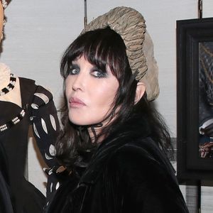 Isabelle Adjani - Vernissage de l'exposition Isabelle Adjani "Les reines de cœur en majesté", Galerie Pierre Passebon à Paris, France, le 3 Novembre 2022. 
© Bertrand Rindoff / Bestimage