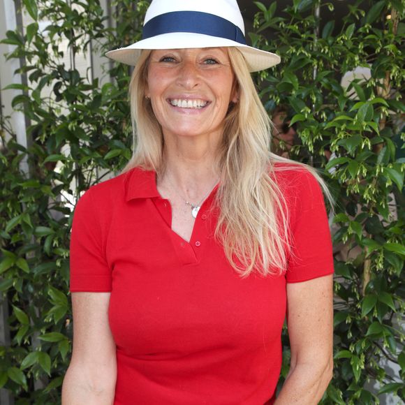 "Car en médecine chinoise, l'hiver correspond au rein", explique-t-elle.

Exclusif - Estelle Lefébure aux Internationaux de France de Tennis de Roland Garros 2023 - Jour 09 - à Paris, France,  le 5 juin 2023. © Bertrand Rindoff/Bestimage