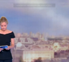 Vêtue de noir, elle portait la même tenue que lors de la cérémonie, en clin d’œil à l’homme en noir.


Audrey Crespo-Mara de retour au JT de 20h de TF1, capture d'écran