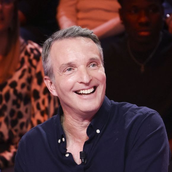 L'animateur de télévision Stéphane Rotenberg est le fier papa d'une jeune femme prénommée Emma.

Exclusif - Stéphane Rotenberg, sur le plateau de TBT9 présenté par C.Hanouna, et diffusé en direct sur W9, Paris, France. © Jack Tribeca / Bestimage