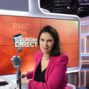 Rendant certainement le quotidien familial d'Apolline de Malherbe un peu moins compliqué.
Photo d'archives du 4 mars 201 d'Apolline De Malherbe sur RMC/BFM TV à Paris, France. Ruth Elkrief a annoncé mercredi qu'elle quittait BFMTV. Son ancienne collègue Apolline de Malherbe a rendu un hommage appuyé à la "Reine Ruth". Photo par Alain Apaydin/ABACAPRESS.COM