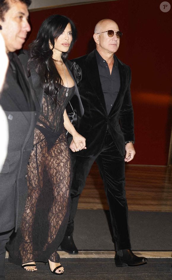 Jeff Bezos et sa femme Lauren Sanchez sont vus à Milan pendant la semaine de la mode. Photo par Splash News/ABACAPRESS.COM
