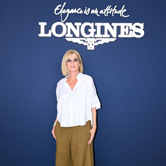 Exclusif - Michèle Laroque dans l'espace VIP, le Pavillon Eiffel, lors de la 12ème édition Longines Paris Eiffel Jumping au pied de la Tour Eiffel sur le Champ-de-Mars à Paris, France, le 19 juin 2026. © Perusseau-Veeren/Bestimage