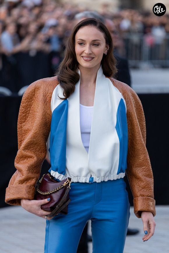 Sophie Turner au défilé Louis Vuitton "Collection Femme Prêt-à-Porter Printemps/Eté 2026" lors de la Fashion Week de Paris, le 6 octobre 2026.

© Florian Lavielle / Bestimage
