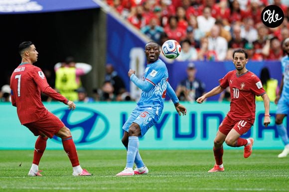 Cristiano Ronaldo, Edo Kayembe et Bernardo Silva lors de la Coupe du monde de la FIFA, Coupe du monde, Weltmeisterschaft, match de football 2026 opposant les équipes nationales du Portugal et de la RD Congo Grzegorz Wajda/Ball Raw Images Arlington Dallas Stadium USA _portugal_drcongo_25226_4-19 Imago/PsnewZ/Bestimage