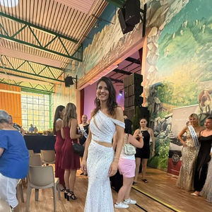 La femme de l'ex-judoka David Douillet aura tout donné dans la journée de 22 juin, pour le challenge qu'elle s'était lancée à 41 ans.

Vanessa Douillet lors de l'élection Miss Pays-de-l'Ain
