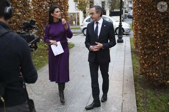 Les habitants du village l'y voient souvent le week-end.

Apolline de Malherbe interviewe Bruno Retailleau lors du tournage de l'émission En Campagne de BFMTV à Bry-sur-Marne en banlieue parisienne, France le 6 novembre 2025. Photo by Jeremy Paoloni/ABACAPRESS.COM