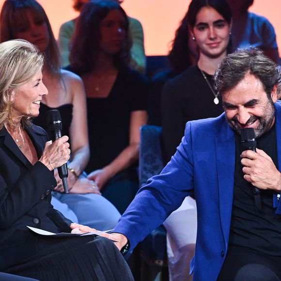 Exclusif - Claire Chazal et André Manoukian - Enregistrement de l'émission "Le Grand Echiquier : Spéciale Charles Aznavour" à l'Opéra royal de Versailles, présentée par C.Chazal et A.Manoukian, et diffusée sur France 2 le 29 mai 2025. © Guillaume Gaffiot/Bestimage