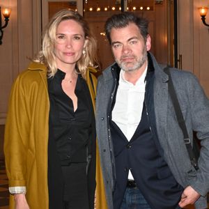 Clovis Cornillac avec sa femme Lilou Fogli - Photocall du Gala du Coeur au profit de l'association Mécénat Chirurgie Cardiaque dans la salle Gaveau de Paris le 28 mars 2022. © Coadic Guirec/Bestimage