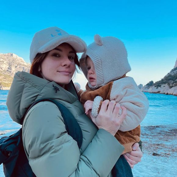 Le lendemain, le mannequin et ex-Miss Bourgogne a officialisé une autre bonne nouvelle. Elle s'est pacsée avec le sportif de 39 ans. 

Alice Detollenaere, Instagram