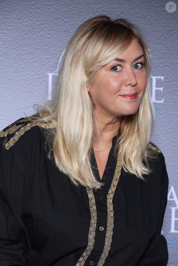 Enora Malagré lors de l'avant-première du film "L'Abbé Pierre - Une vie de combats" au cinéma UGC Normandie à Paris le 10 octobre 2023.
© Denis Guignebourg / Bestimage