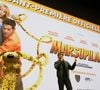 Il explique que l’humour occupe une grande place dans son éducation, parfois au risque de rendre certaines limites difficiles à faire comprendre.

Philippe Lacheau - Avant-première du film "Marsupilami" au Grand Rex à Paris le 1er février 2026.

© Coadic Guirec / Bestimage