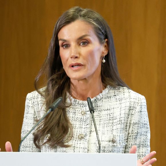 La reine Letizia (La reine Letizia d'Espagne) assiste à la Journée mondiale de la recherche contre le cancer à Salamanque, en Espagne, le 23 septembre 2025. © Lalo Yasky/Bestimage