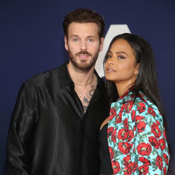 Matt Pokora et Christina Milian au photocall lors de la première du film "Ambulance" à Los Angeles, le 4 avril 2022.

Photo : Backgrid USA / Bestimage