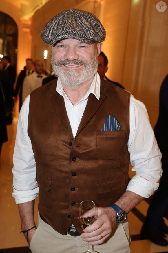Philippe Etchebest assiste au " Gala d'hiver " du Peninsula à Paris, le 28 novembre 2024 à Paris, France. Photo par Jerome Dominé/ABACAPRESS.COM
