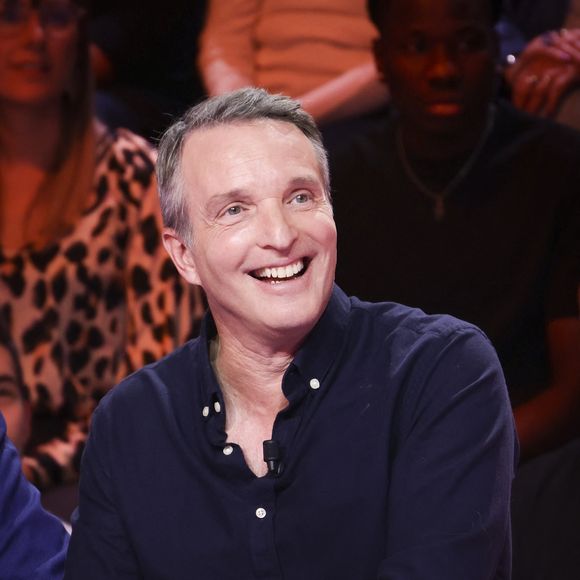 Sur le plateau du "Figaro TV", l'animateur de 56 ans a expliqué ce choix. 

Stéphane Rotenberg, sur le plateau de TBT9 présenté par C.Hanouna, et diffusé en direct sur W9, Paris, France, le 07 novembre 2025. © Jack Tribeca / Bestimage