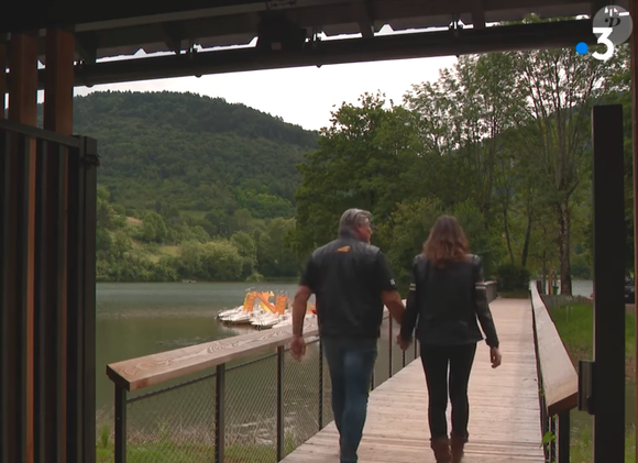 Pour David Douillet et sa nouvelle épouse, le bonheur est dans l'Ain. Capture reportage France 3 Rhône Alpes, 2021