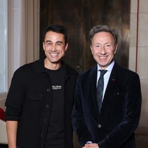 Exclusif - Stéphane Bern (ici avec son mari Yori Bailleres ) nommé Pape du Patrimoine lors de la Saint Clément au restaurant Alain Ducasse Baccarat, à Paris, France, le 20 novembre 2025. © Denis Guignebourg/Bestimage