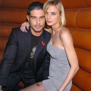 La jet-set française Alexandre Anthony et sa femme Sarah Marshall assistent à la soirée 'Face AIDS' à La Suite à Paris, France, le 1er décembre 2004, dans le cadre de la Journée mondiale de lutte contre le SIDA. Photo Bruno Klein/ABACA.