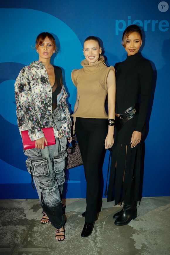 Malika Menard (miss France 2010), Amandine Petit (miss France 2021), Flora Coquerel (miss France 2014) au défilé de mode Femmes prêt-à-porter automne-hiver 2024/2025 "Pierre Cardin" lors de la fashion week de Paris . Le 4 mars 2024 © Christophe Clovis / Bestimage