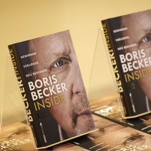 Boris Becker et sa femme Lilian de Carvalho Monteiro (enceinte) lors de la présentation du livre "Inside" de Boris Becker au cinéma Delphi LUX à Berlin le 11 septembre 2025.

© Imago / PsnewZ / Bestimage