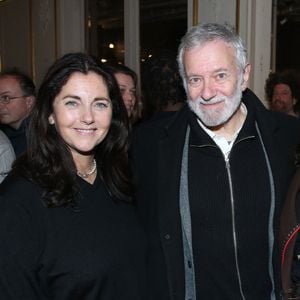 S'ils ont mis un terme à leur histoire il y a plusieurs années, Francis Huster et Cristiana Reali restent unis par l'essentiel : leurs deux filles, Elisa et Toscane.
Exclusif - Cristiana Reali et Francis Huster - Cocktail au Théâtre du Gymnase à la suite de la Première soirée de la Pièce « En thérapie ». 2026 Paris, France
© Bertrand Rindoff / Bestimage