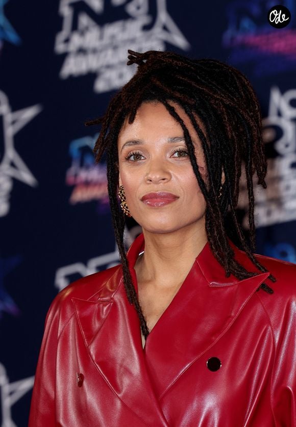 Stefi Celma au photocall de la 27ème édition des NRJ Music Awards au palais des Festivals de Cannes, France, le 31 octobre 2025. © Dominique Jacovides/Bestimage # 27th NRJ Music Awards in Cannes, France, on October 31, 2025. | 00730661