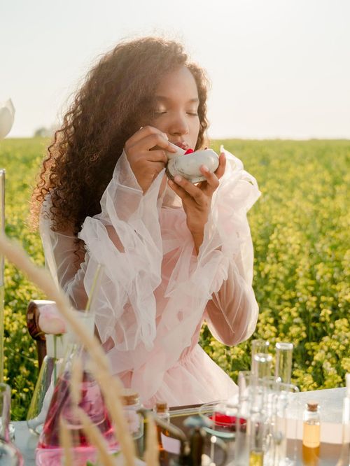 Cinq parfums floraux frais et purs pour vous donner l'impression de sortir de la douche en été !