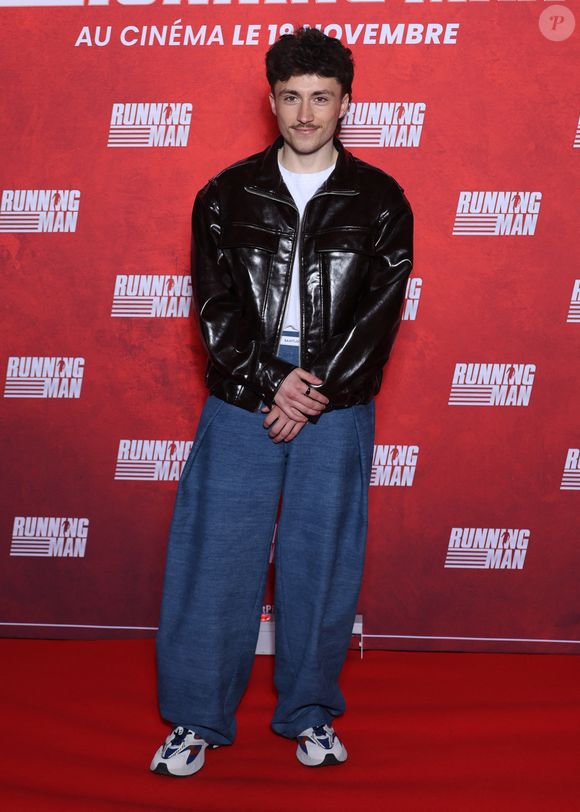 Le jeune chanteur a eu seulement dix jours pour préparer ce show exceptionnel de 28 dates.

Leo (Star Academy 2025) lors de la première de Running Man au cinéma UGC Ciné Cité Bercy à Paris le 3 novembre 2025.
© Denis Guignebourg / Bestimage