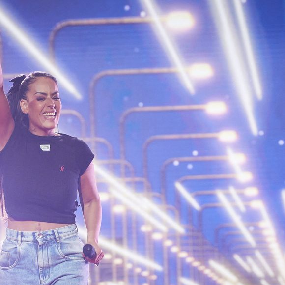 Mais Amel Bent assure qu'elle n'a jamais lâché celui pour qui elle a eu un "coup de foudre".

Exclusif - Amel Bent lors de l’enregistrement de l’émission “Les stars s’unissent pour le Sidaction” au théâtre Marigny à Paris, France, le 11 mars 2025. © Guirec-Moreau/ Bestimage