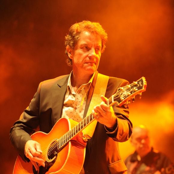 Francis Cabrel se produit en direct au Paléo Festival à Nyon, en Suisse, le 25 juillet 2009. Photo Loona/ABACAPRESS.COM