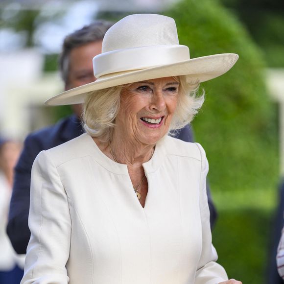 26 juillet 2025 : La famille royale participe à la Journée du roi George à l'hippodrome d'Ascot. Avec : la reine Camilla (Camilla Parker Bowles, reine consort d'Angleterre). Où : Ascot, Royaume-Uni. Quand : 26 juillet 2025. Crédit : Cover Images (Image : © Cover Images via ZUMA Press / Bestimage)