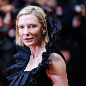 "Ce poste de professeure invitée est une occasion exaltante d’engager un dialogue créatif direct et stimulant avec la prochaine génération de penseurs. J’ai hâte de commencer ce bouillonnement créatif", a confié l'actrice, impatiente de se lancer dans cette nouvelle aventure.

Australian actress Cate Blanchett attends the red carpet of ''Paper Tiger'' at the 79th Cannes Film Festival, on May 16, 2026, in Cannes, France. © Marco Barada/SOPA Images via ZUMA Press Wire/Bestimage