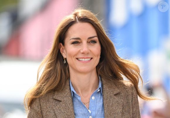 Le prince William, prince de Galles, et Catherine (Kate) Middleton, princesse de Galles, duc et duchesse de Rothesay, visitent la ville de Tobermory en Ecosse, Royaume Uni, le 29 avril 2025. © Backgrid UK/Bestimage