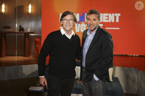 Il a d’ailleurs sauvé deux ânes victimes de maltraitance et s’implique régulièrement dans les campagnes de sensibilisation contre l’abandon des animaux à l’approche des départs en vacances.

Exclusif - Laurent Romejko, sur plateau de la nouvelle émission "Animalement Vôtre" présentée par Bernard Montiel et diffusée le 16 novembre sur France 3, à Paris, France, le 14 octobre 2025. © Jack Tribeca/Bestimage