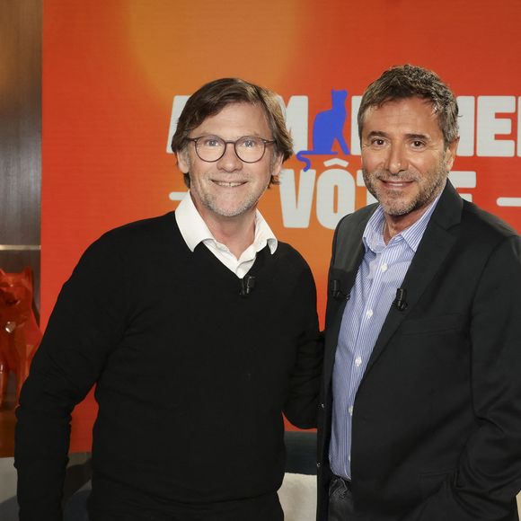 Il a d’ailleurs sauvé deux ânes victimes de maltraitance et s’implique régulièrement dans les campagnes de sensibilisation contre l’abandon des animaux à l’approche des départs en vacances.

Exclusif - Laurent Romejko, sur plateau de la nouvelle émission "Animalement Vôtre" présentée par Bernard Montiel et diffusée le 16 novembre sur France 3, à Paris, France, le 14 octobre 2025. © Jack Tribeca/Bestimage