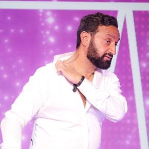 Exclusif - Cyril Hanouna, sur le plateau "Tout beau, tout n9uf" (TBT9) présenté par C.Hanouna, et diffusé en direct sur W9, Paris, France, le 18 septembre 2025. © Jack Tribeca / Bestimage