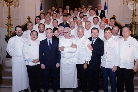 Ils ont repris un ancien bar à vin situé dans le village médiéval de Sauve, dans le Gard.

Jean-François Piège chef du restaurant Le Grand Restaurant, Régis Marcon chef du restaurant Régis & Jacques Marcon, Emmanuel Renaut chef du restaurant Flocons de sel, Jean-Baptiste Lemoyne, Hélèna Rizzo chef du restaurant Maní, Guy Savoy chef du restaurant Guy Savoy à Paris, Alain Ducasse, chef du restaurant Alain Ducasse au Plaza Athénée, Frédéric Anton chef du restaurant Le Pré Catelan, Eric Rippert chef du restaurant Le Bernardin, Georges Blanc chef du restaurant Georges Blanc à Vonnas, Philippe Faure, Jean Sulpice chef de l'Auberge du Père Bise, Gilles Goujon chef à l'auberge du Vieux Puits dans l'Aude,Hirohisa Koyama chef du restaurant Aoyagi - Soirée de la 4ème cérémonie de remise des Prix "LA LISTE 2019" au Quai d'Orsay à Paris, France, le 3 décembre 2019. © Rachid Bellak/Bestimage