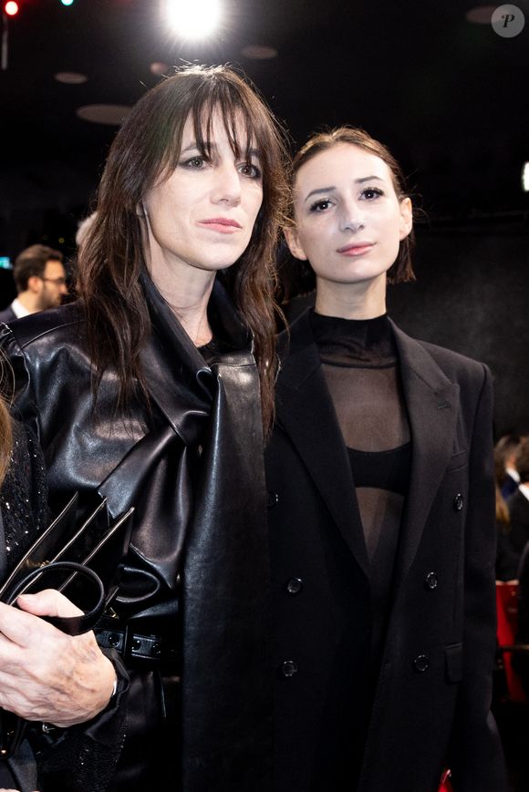 Charlotte Gainsbourg et sa fille Alice Attal - Arrivées à la 48ème cérémonie des César à l'Olympia à Paris le 24 février 2023.

© Olivier Borde / Dominique Jacovides / Bestimage
