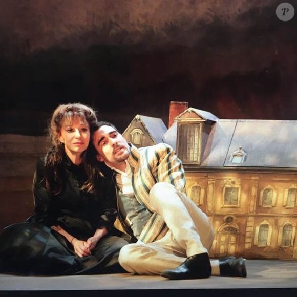 "Je ne veux pas me retrouver à l’hôpital avec des tuyaux partout. Un homme sait profondément en lui quand il est condamné." 

Arnaud Denis, Instagram