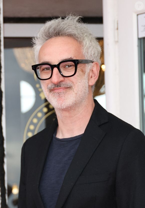 "C'était davantage une fête qu'un mariage traditionnel"

Vincent Delerm au photocall du film "Le coeur qui Bat" lors du 38ème festival du film de Cabourg, France, le 15 juin 2024. Les Journées romantiques du 38ème Festival du film de Cabourg (Calvados) auront lieu du 12 au 16 juin. © Coadic Guirec/Bestimage