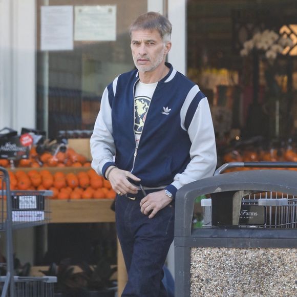 Exclusif - Olivier Martinez fait ses courses à West Hollywood le 9 mars 2023.