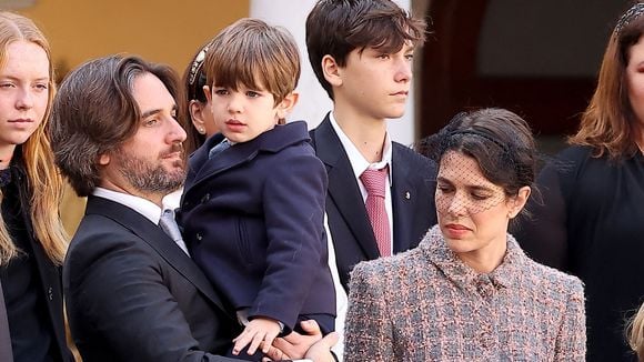 Charlotte Casiraghi et Dimitri Rassam : Leur fils Balthazar (6 ans) à la plage pour les fêtes, bonheur avec sa grande soeur