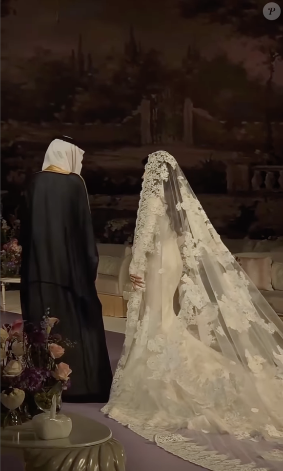 La princesse Nouf porte une robe Dolce & Gabbana pour son mariage avec le prince Nawaf ben Fahad Al Faisal Al Farhan via Instagram @arabianroyalagency