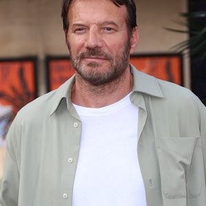 Ce jeudi soir, "France 3" rediffuse un épisode d’"Alex Hugo", série portée par Samuel Le Bihan.

Samuel Le Bihan - Arrivées au cinéma CGR lors de la 17ème édition du Festival du Film Francophone de Angoulême (FFA). 
© Coadic Guirec / Bestimage