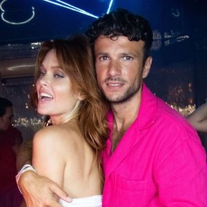 Exclusif - Caroline Receveur et son mari Hugo Philip - People dînent au restaurant "Gioia" avant de faire la fête au VIP Room à Saint-Tropez le 28 juillet 2022. © Hippolyte Hamonet/Bestimage