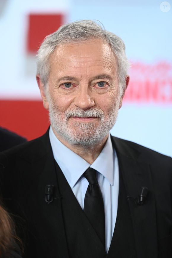 Exclusif - Francis Huster lors de l'enregistrement de l'émission "Vivement dimanche" au studio Rive Gauche, présentée par M. Drucker avec une diffusion sur France 3 le 25 janvier 2026. © Guillaume Gaffiot/Bestimage
