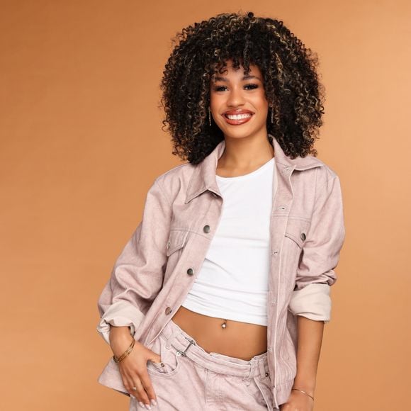 EXCLU Léane a déjà son favori pour remporter la Star Academy ! Désormais sortie du château, elle ne s'en cache pas