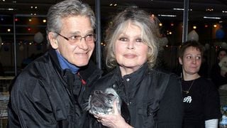 "J'ai dormi dans mon logement social" : Brigitte Bardot, son veuf Bernard d'Ormale mis à la porte de La Madrague sans ménagement